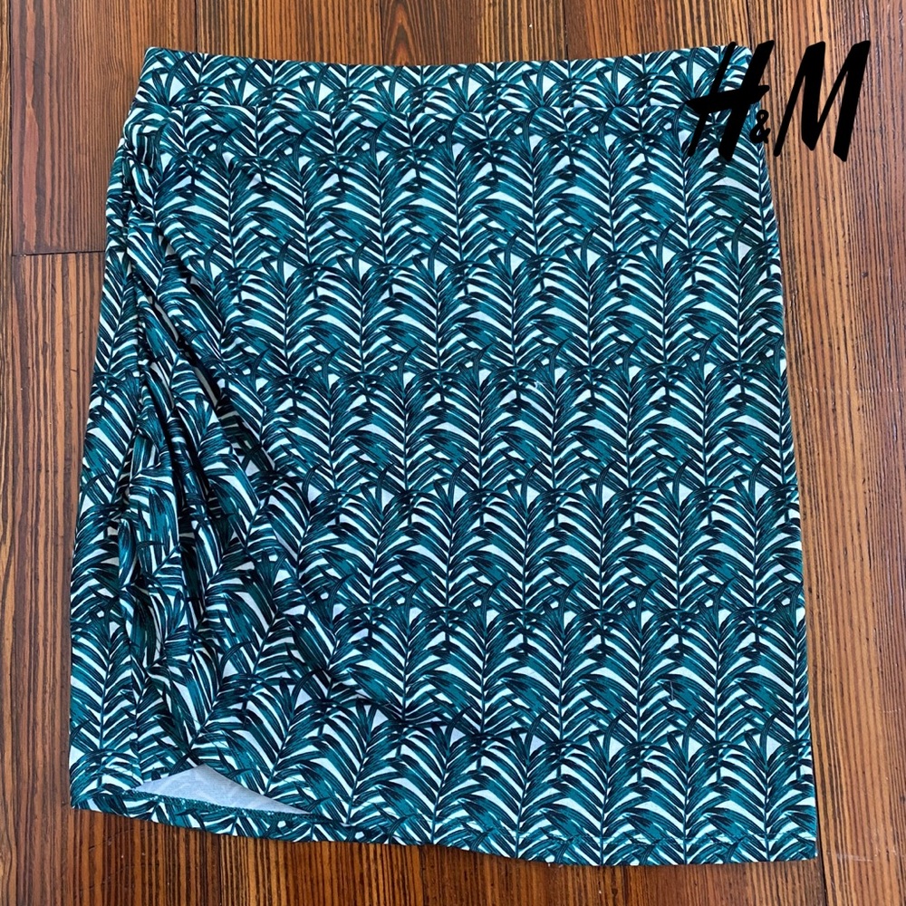H&M Palm Print Faux Wrap Front Bodycon Mini Skirt